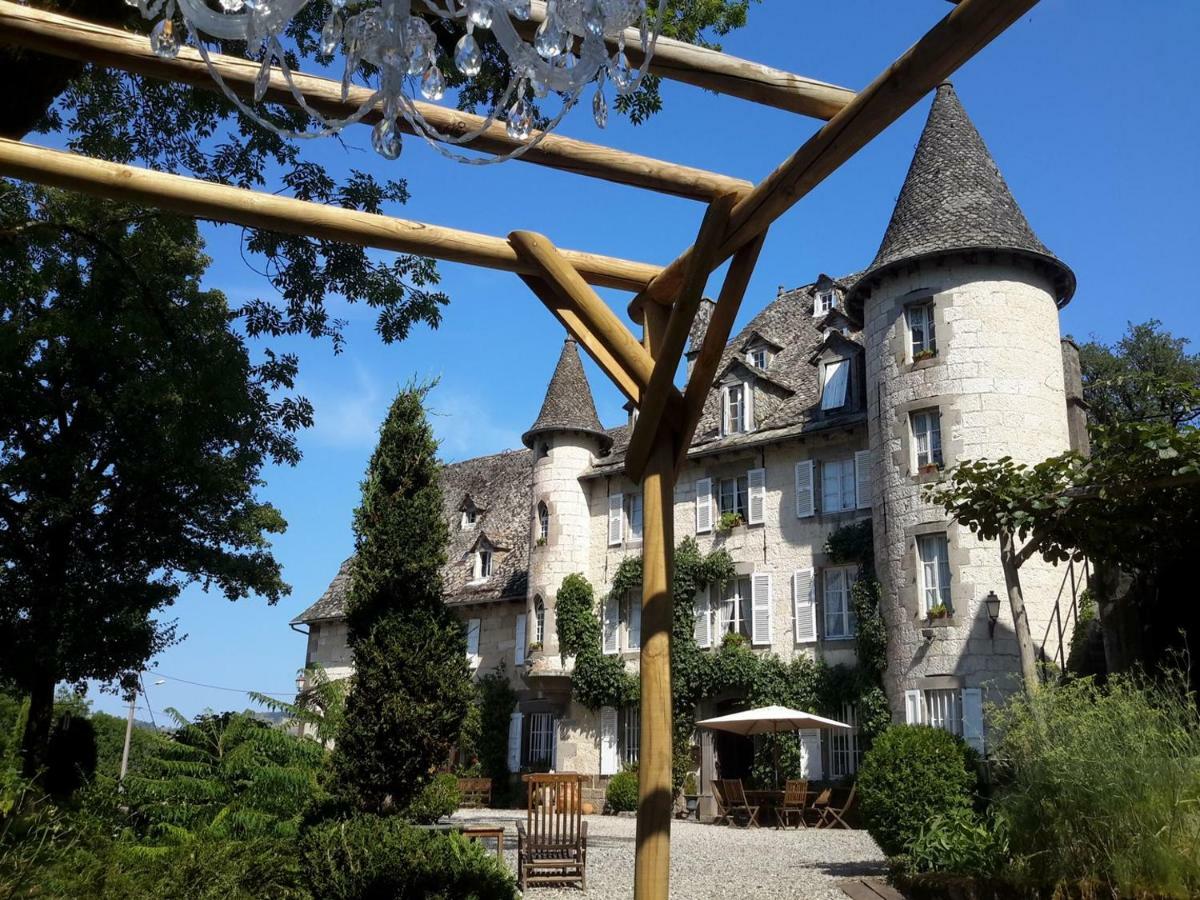 Chateau De Courbelimagne, Raulhac Exterior photo